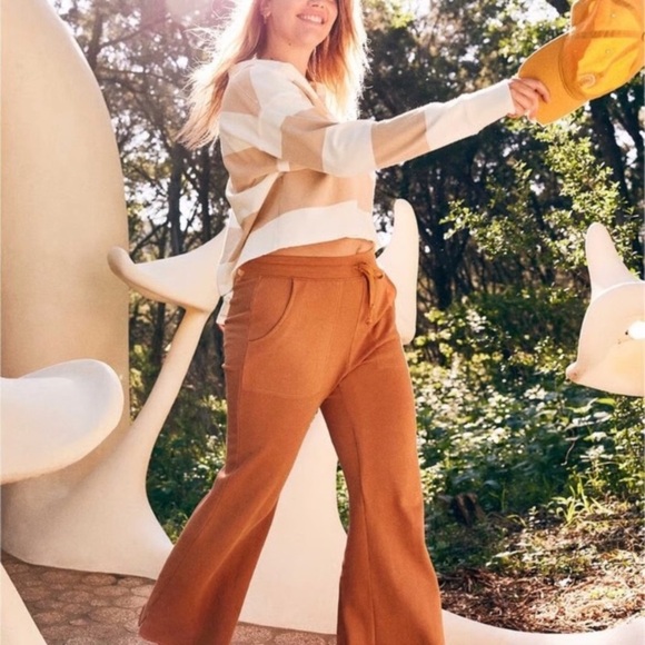 AERIE Weekend Kick it High Waisted Flare Lounge Pants - L Long - Picture 14 of 14